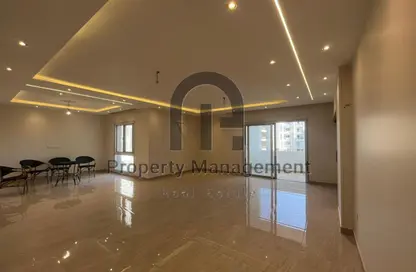 Apartment - 4 Bedrooms - 3 Bathrooms for rent in Garden Residence - New Cairo City - Cairo Apartment - 4 Bedrooms - 3 Bathrooms for rent in Garden Residence - New Cairo City - Cairo