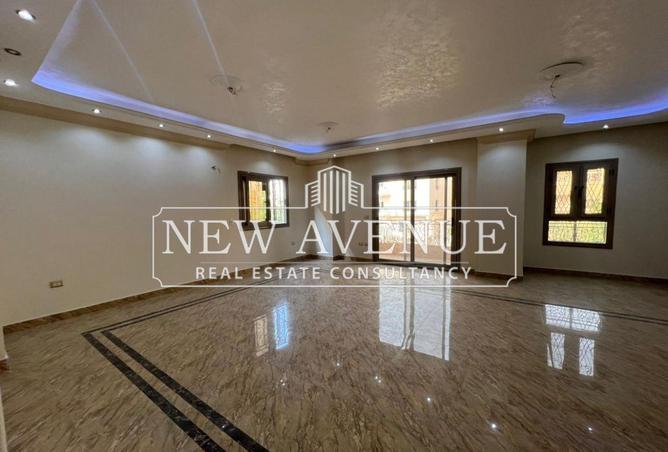 8372876 - Property Image 2