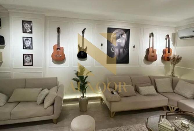 8211955 - Property Image 2