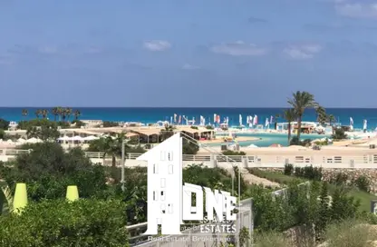فيلا - 6 غرف نوم - 8 حمامات للبيع في هاسييندا باي - سيدي عبد الرحمن - الساحل الشمالي
