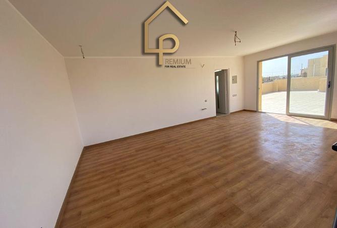 8347941 - Property Image 3