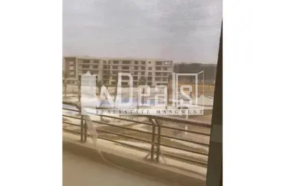 Apartment - 2 Bedrooms - 2 Bathrooms for sale in Uptown Cairo Road - Al Abageyah - El Khalifa - Cairo