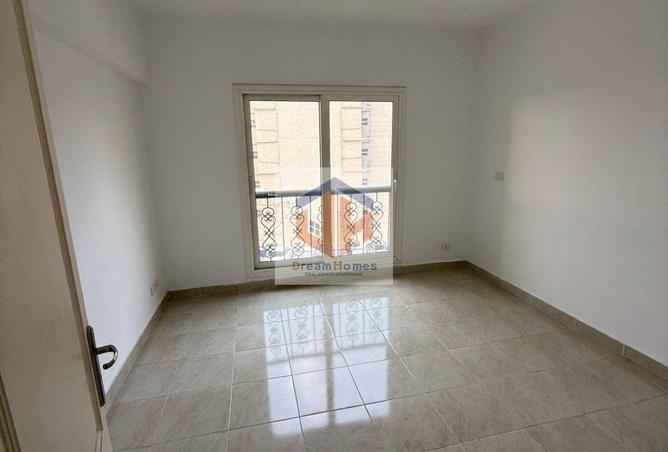 8433012 - Property Image 3