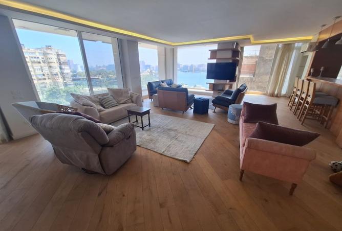 8071090 - Property Image 2