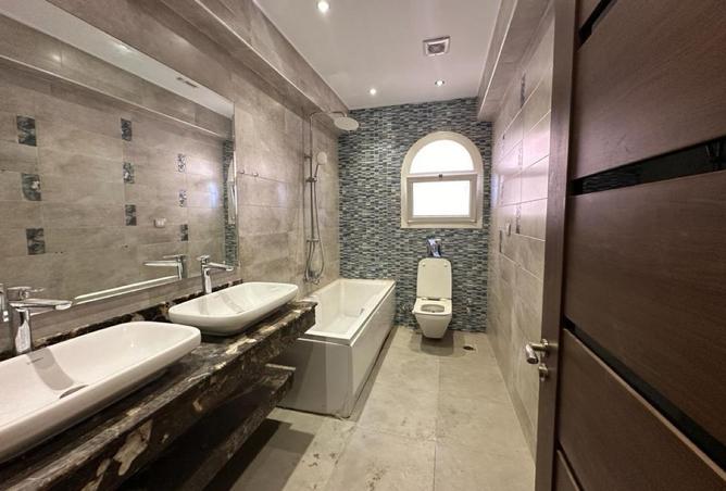 8180987 - Property Image 3