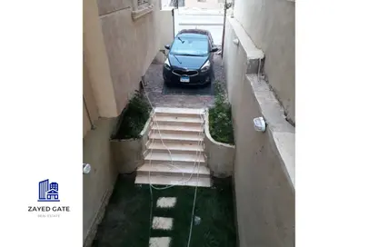 Apartment - 3 Bedrooms - 3 Bathrooms for sale in 10th District - Sheikh Zayed City - Giza