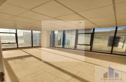 Office Space - Studio - 1 Bathroom for rent in Akhnaton St. - District 5 - The 5th Settlement - New Cairo City - Cairo