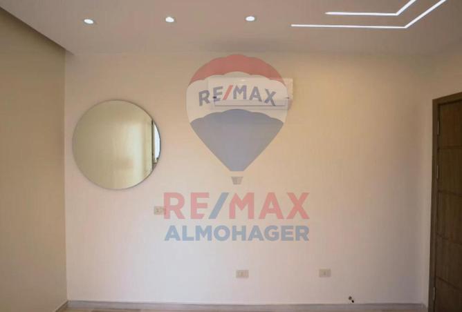 8502472 - Property Image 2