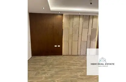 Apartment - 4 Bedrooms - 3 Bathrooms for sale in Ibn Al Nafis St. - 6th Zone - Nasr City - Cairo