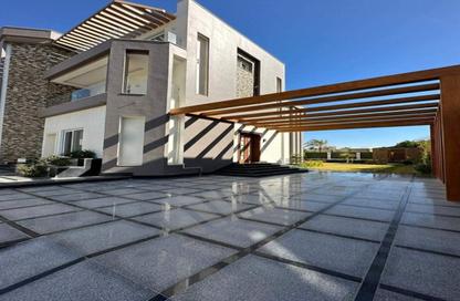 Villa - 6 Bedrooms - 7 Bathrooms for sale in The Crown - Cairo Alexandria Desert Road - 6 October City - Giza