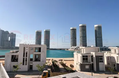 فيلا - 5 غرف نوم - 3 حمامات للبيع في مازيرين - مدينة العلمين الجديدة - العلمين - الساحل الشمالي