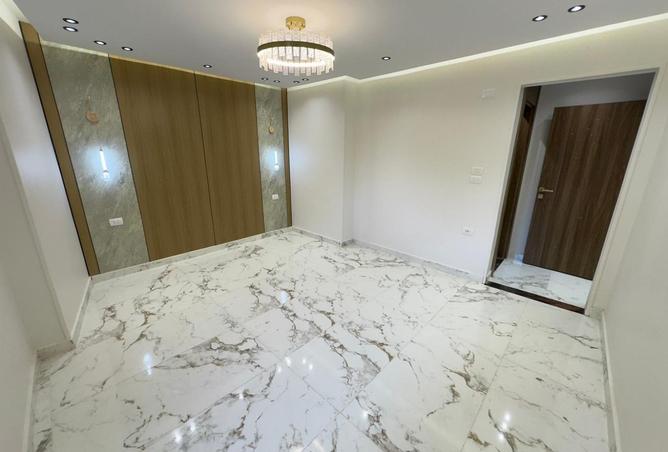 8228028 - Property Image 2