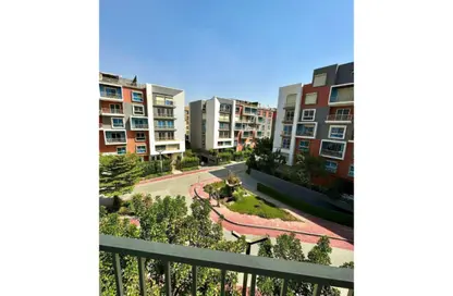 Apartment - 3 Bedrooms - 2 Bathrooms for sale in Hyde Park - New Cairo City - Cairo