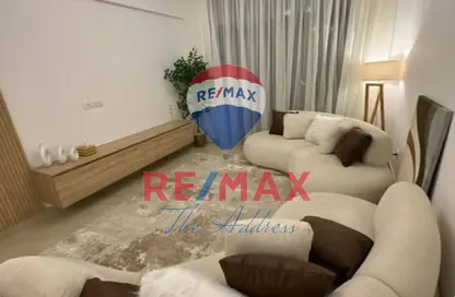 Apartment - 3 Bedrooms - 2 Bathrooms for sale in Fifth Square - The 5th Settlement - New Cairo City - Cairo