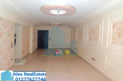 Apartment - 3 Bedrooms - 2 Bathrooms for rent in El Riada School St. - Smouha - Hay Sharq - Alexandria