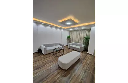 شقة - 2 غرف نوم - 2 حمامات للايجار في شارع شهاب - المهندسين - الجيزة