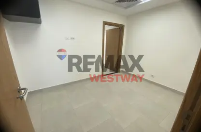 عيادة - استوديو - 1 حمام للايجار في سوديك ويست - كمبوندات الشيخ زايد - الشيخ زايد - الجيزة