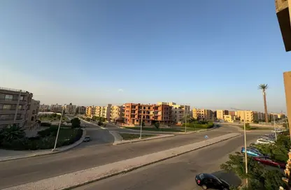 Apartment - 3 Bedrooms - 3 Bathrooms for sale in 1st Neighborhood - 1st Area - Shorouk City - Cairo