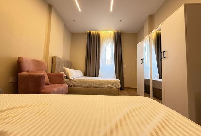 8240275 - Property Image 3