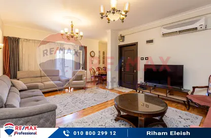 Apartment - 3 Bedrooms - 1 Bathroom for sale in Abdel Salam Aref St. - Laurent - Hay Sharq - Alexandria