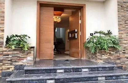 Villa - 5 Bedrooms - 5 Bathrooms for sale in Creek Town - The 1st Settlement - New Cairo City - Cairo