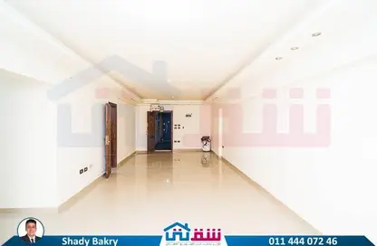 Apartment - 3 Bedrooms - 2 Bathrooms for sale in Laurent - Hay Sharq - Alexandria