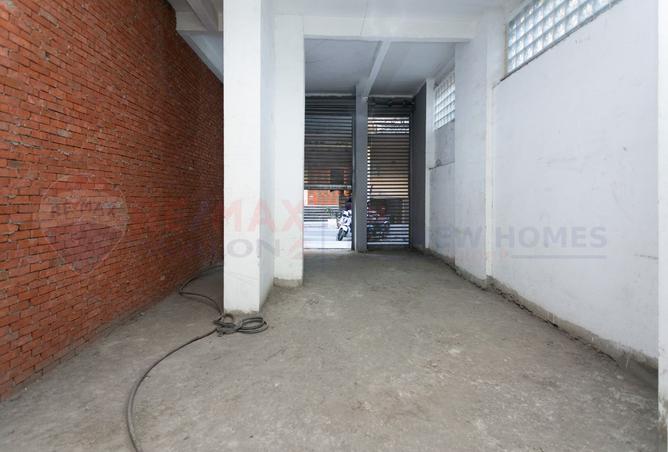 8374906 - Property Image 2