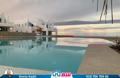 Chalet - 2 Bedrooms - 2 Bathrooms for sale in Jefaira - Ras Al Hekma - North Coast