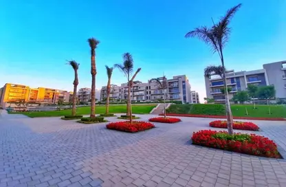 Apartment - 2 Bedrooms - 2 Bathrooms for sale in Moon Residences - Fifth Square - The 5th Settlement - New Cairo City - Cairo