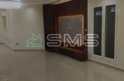 iVilla - 4 Bedrooms - 5 Bathrooms for rent in Mountain View Hyde Park - 5th Settlement Compounds - The 5th Settlement - New Cairo City - Cairo