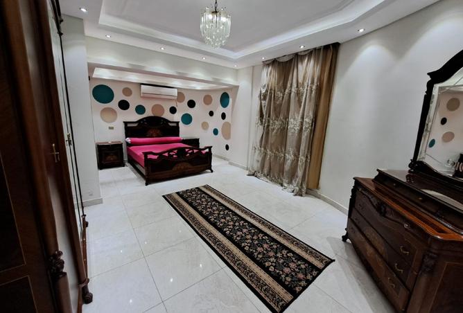 8064875 - Property Image 2