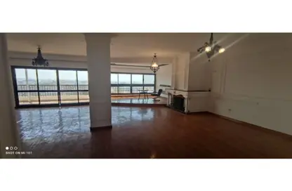 Office Space - Studio - 3 Bathrooms for rent in Abbas Al Akkad St. - 1st Zone - Nasr City - Cairo