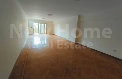 Apartment - 3 Bedrooms - 3 Bathrooms for sale in Kafr Abdo St. - Kafr Abdo - Roushdy - Hay Sharq - Alexandria