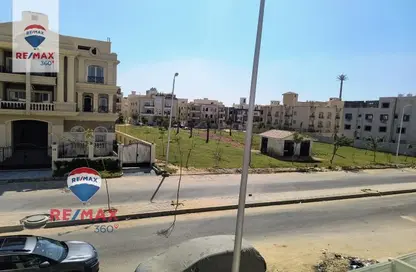 Apartment - 4 Bedrooms - 3 Bathrooms for sale in El Koronfel - The 5th Settlement - New Cairo City - Cairo
