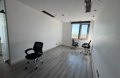 مساحات مكتبية - استوديو - 4 حمامات للايجار في تريفيوم زايد - الحي الثاني - الشيخ زايد - الجيزة