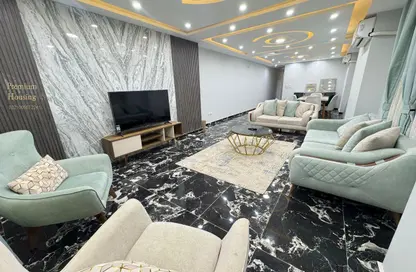 شقة - 3 غرف نوم - 3 حمامات للايجار في شارع طيبه - المهندسين - الجيزة