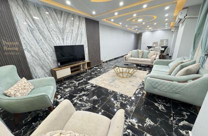 شقة - 3 غرف نوم - 3 حمامات للايجار في شارع طيبه - المهندسين - الجيزة