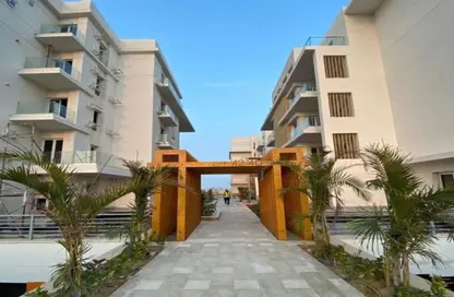 Apartment - 2 Bedrooms - 2 Bathrooms for sale in Mountain View iCity - 5th Settlement Compounds - The 5th Settlement - New Cairo City - Cairo