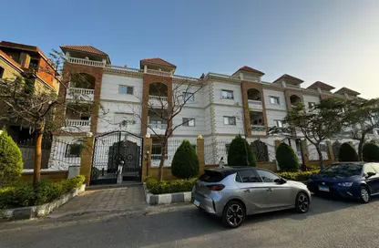 Apartment - 2 Bedrooms - 2 Bathrooms for sale in 7th District - Obour City - Qalyubia