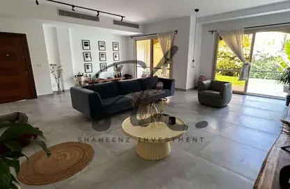 دوبلكس - 3 غرف نوم - 4 حمامات للبيع في الباتيو 5 ايست - الباتيو - كمبوندات الشروق - مدينة الشروق - القاهرة