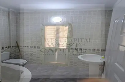 Apartment - 2 Bedrooms - 1 Bathroom for rent in Hadayek Al Mohandessin - 4th District - Sheikh Zayed City - Giza