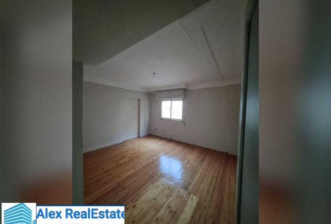 8341545 - Property Image 2