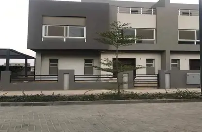 Villa - 5 Bedrooms - 5 Bathrooms for sale in Etapa - Sheikh Zayed Compounds - Sheikh Zayed City - Giza