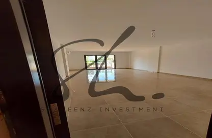 Apartment - 3 Bedrooms - 2 Bathrooms for sale in Moon Residences - Fifth Square - The 5th Settlement - New Cairo City - Cairo
