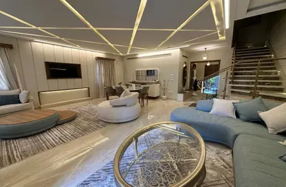 فيلا - 3 غرف نوم - 3 حمامات للايجار في ميفيدا - كمبوندات التجمع الخامس - التجمع الخامس - مدينة القاهرة الجديدة - القاهرة