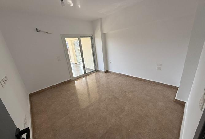 8309811 - Property Image 3