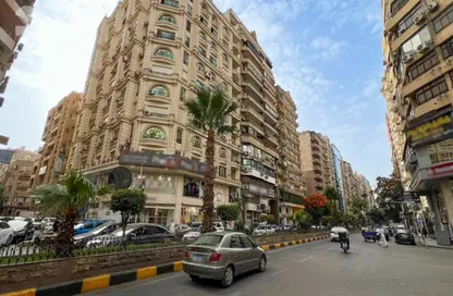 محل تجاري - استوديو - 1 حمام للبيع في شارع نادي الصيد - الدقي - الجيزة
