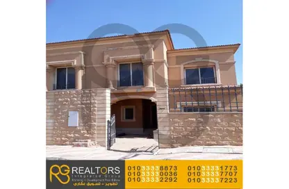 منزل مزدوج - 4 غرف نوم - 4 حمامات للبيع في رويال ميدوز - كمبوندات الشيخ زايد - الشيخ زايد - الجيزة