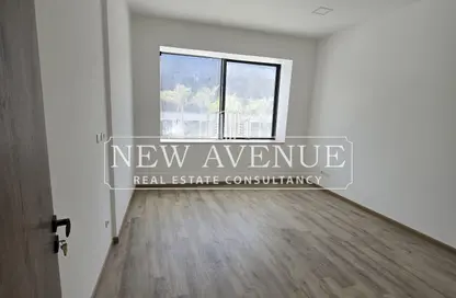 Office Space - Studio - 2 Bathrooms for sale in Lake View Residence - 5th Settlement Compounds - The 5th Settlement - New Cairo City - Cairo