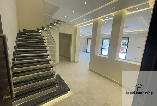 8452492 - Property Image 2